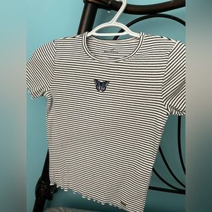 hollister tshirt